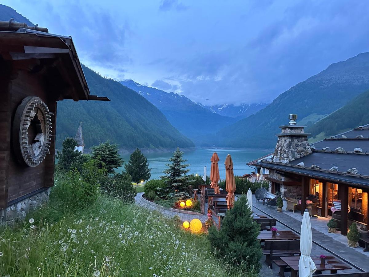 Hotel & Chalets Edelweiss Madonna  المظهر الخارجي الصورة