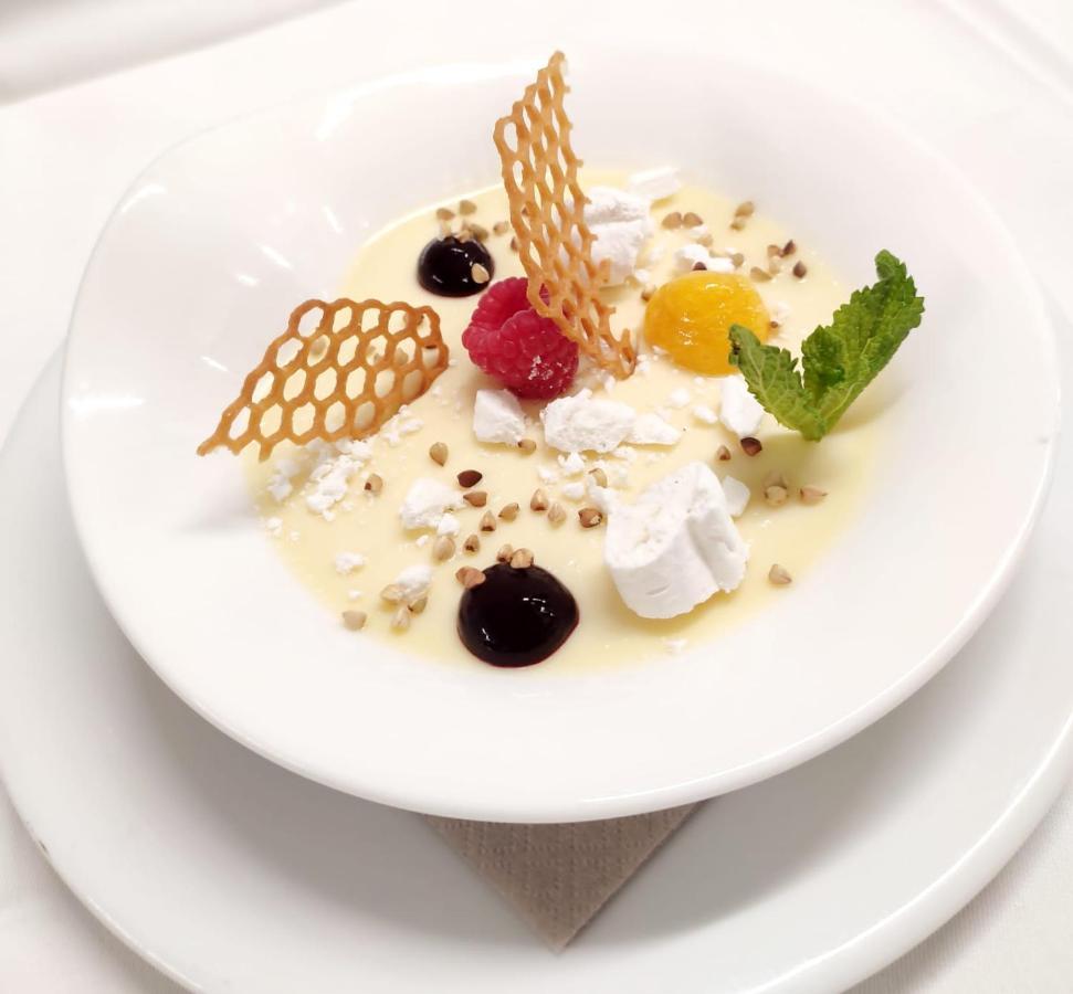 Hotel & Chalets Edelweiss Madonna  المظهر الخارجي الصورة